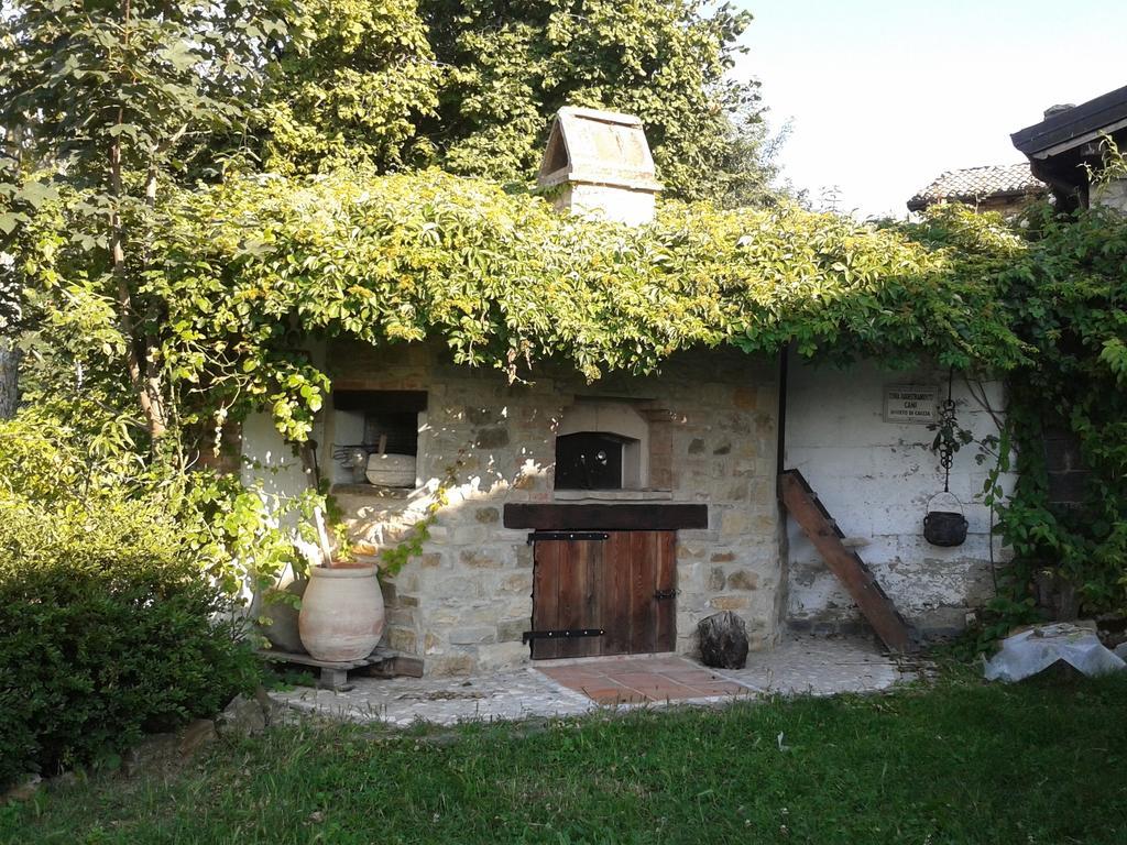 B&B San Nicola Serramazzoni Dış mekan fotoğraf
