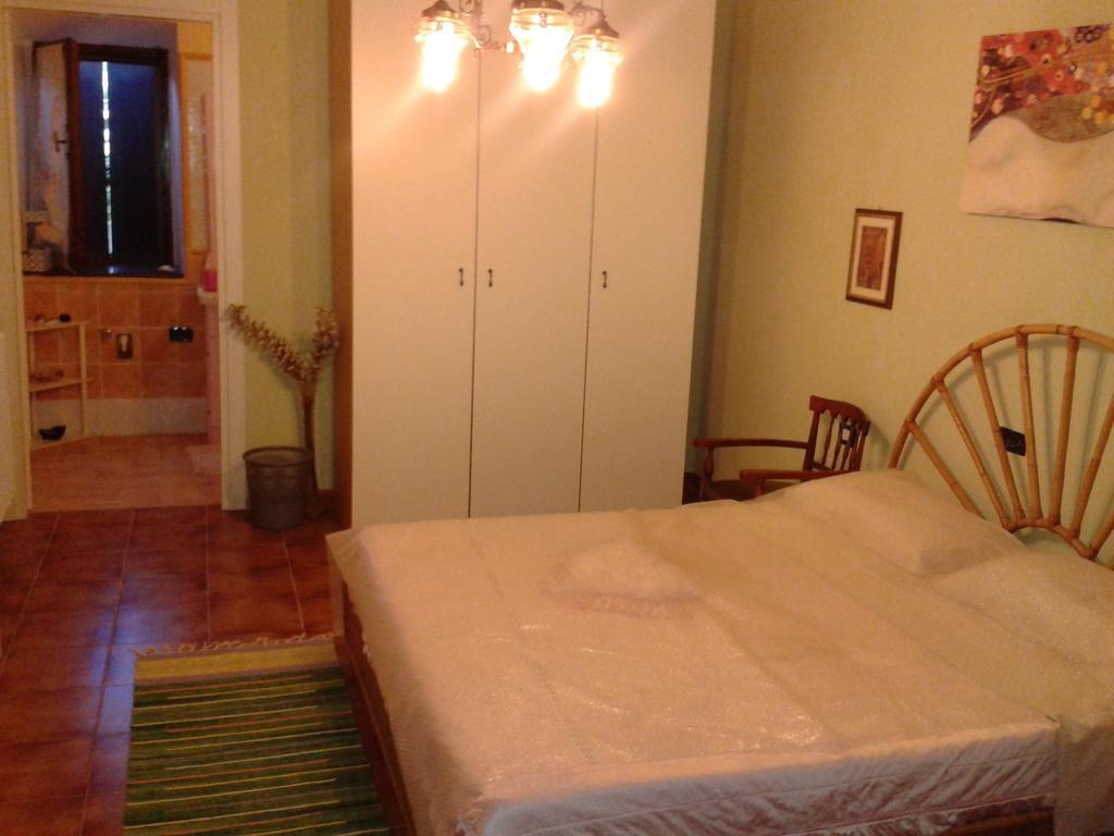 B&B San Nicola Serramazzoni Oda fotoğraf