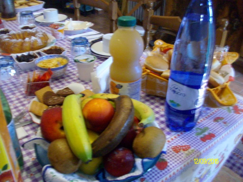 B&B San Nicola Serramazzoni Dış mekan fotoğraf